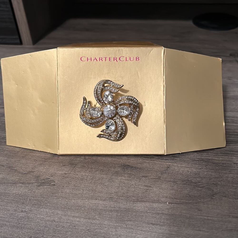 Charter Club Rhinestone Brooch #527 New on Card - Picture 3 of 6
